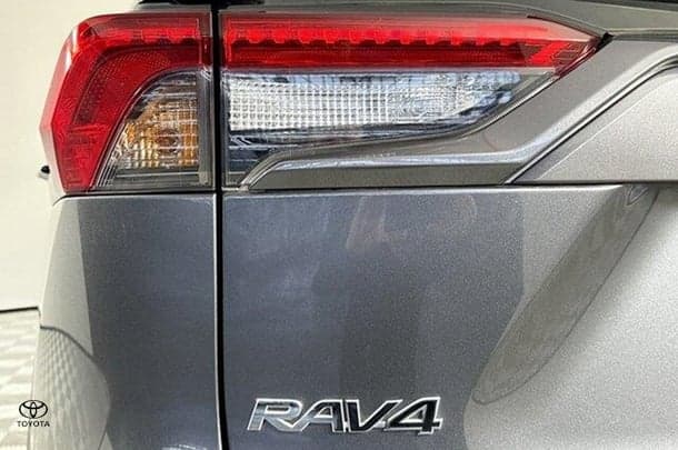 2023 Toyota Rav4 Hybrid GX image 8