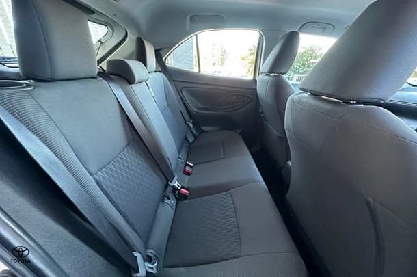 2022 Toyota Yaris Cross Hybrid GX image 15