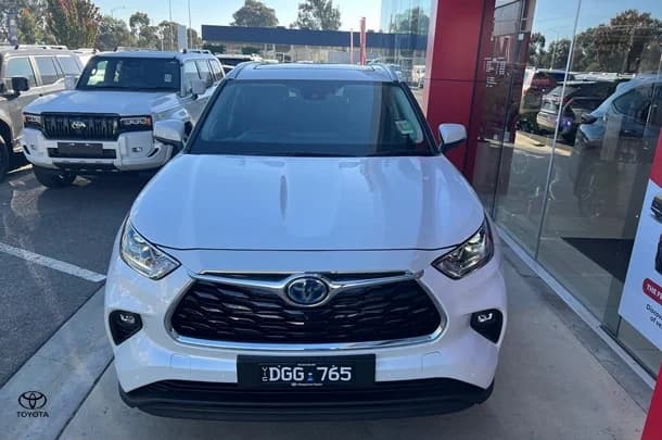 2024 Toyota Kluger Grande image 3