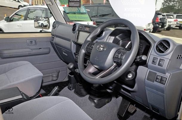 2024 Toyota LC MILITARY GXL image 7