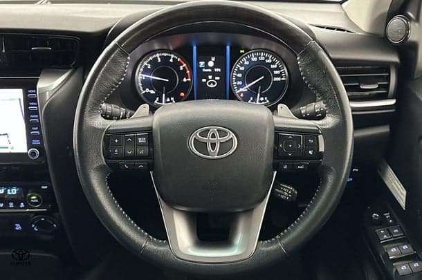 2021 Toyota Fortuner GXL image 18