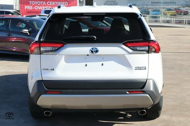 2024 Toyota RAV4 Hybrid Cruiser-AWD image 18