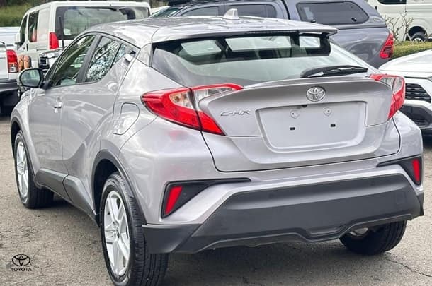 2022 Toyota C-HR GXL-2WD image 11