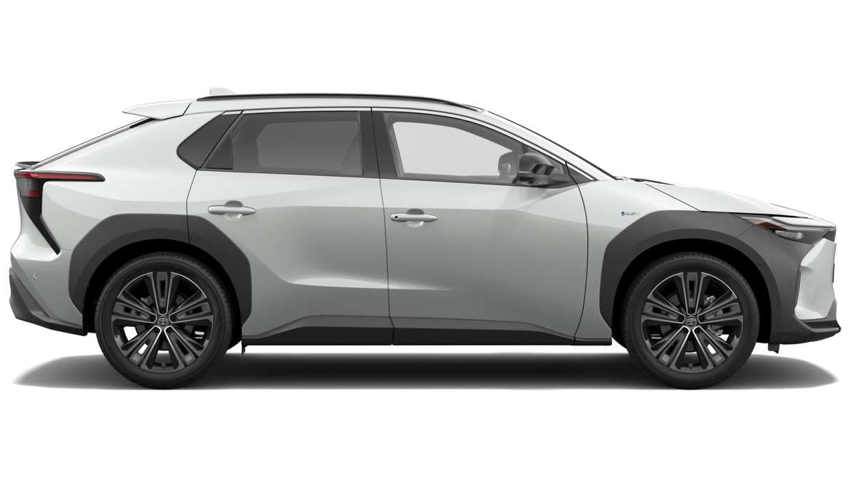 2024 Toyota bZ4X AWD image 2