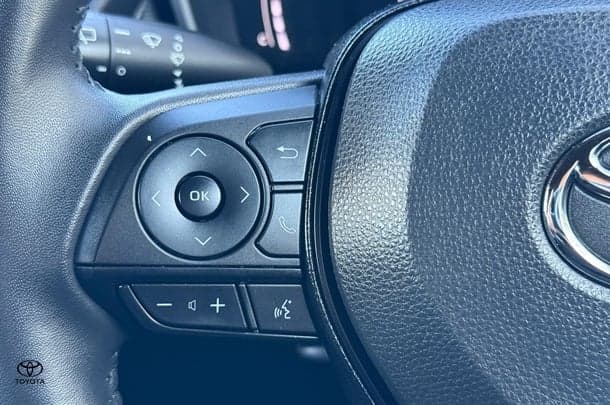 2023 Toyota Corolla Cross Hybrid GXL image 15