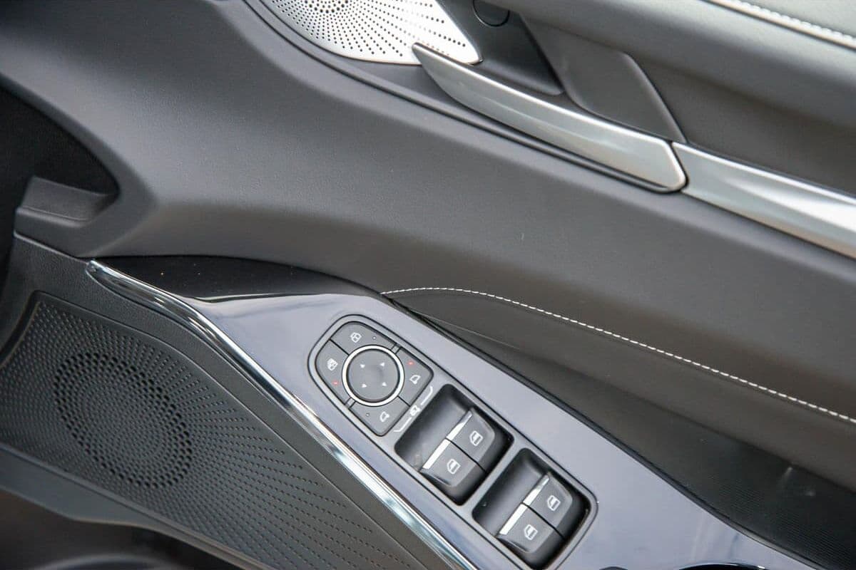 2025 GWM Haval H6 Ultra Auto image 16