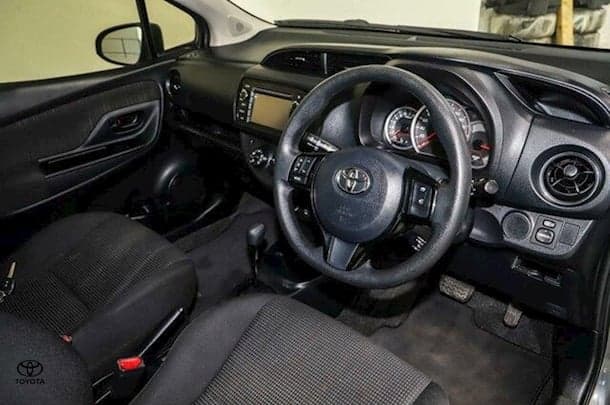 2018 Toyota YARIS Ascent image 10