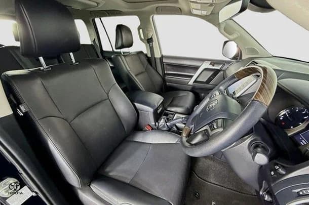 2023 Toyota Prado Kakadu image 13
