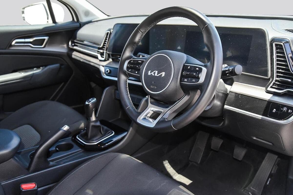 2025 Kia Sportage SX Manual FWD MY25 image 5