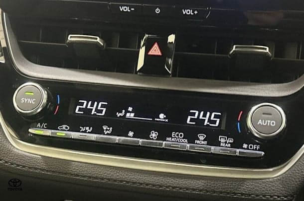 2023 Toyota Corolla Cross Hybrid Atmos AWD image 24