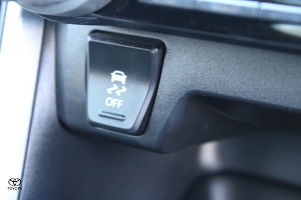 2021 Toyota RAV4 Hybrid GXL-2WD image 36