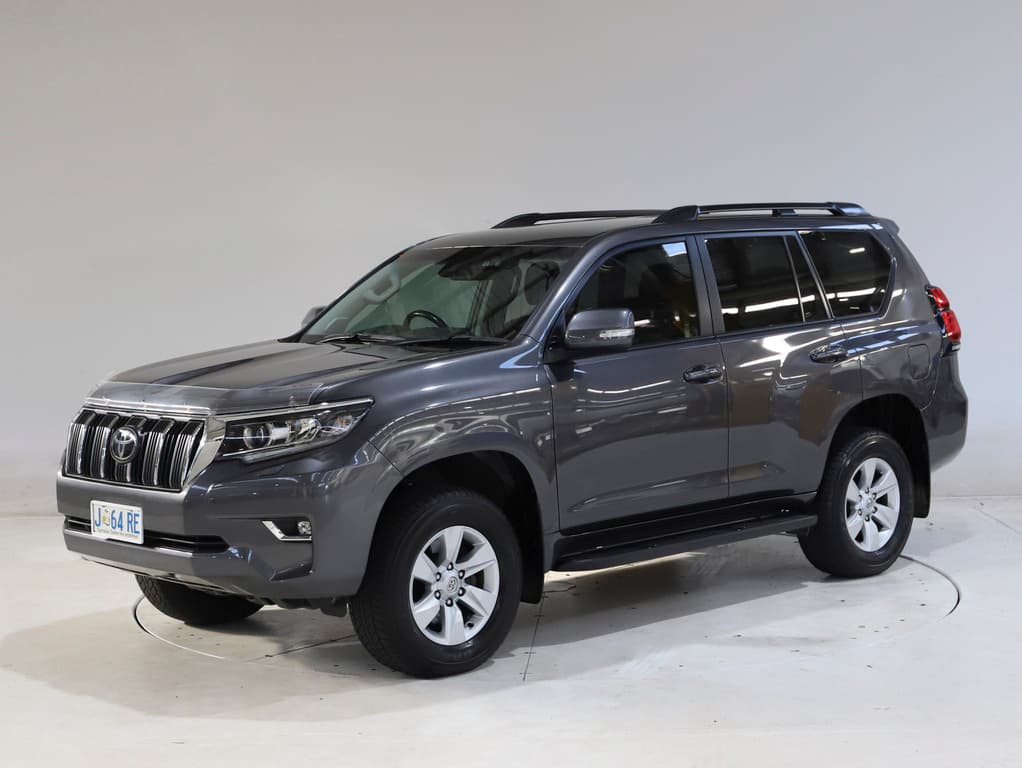 2021 Toyota Prado GXL image 3
