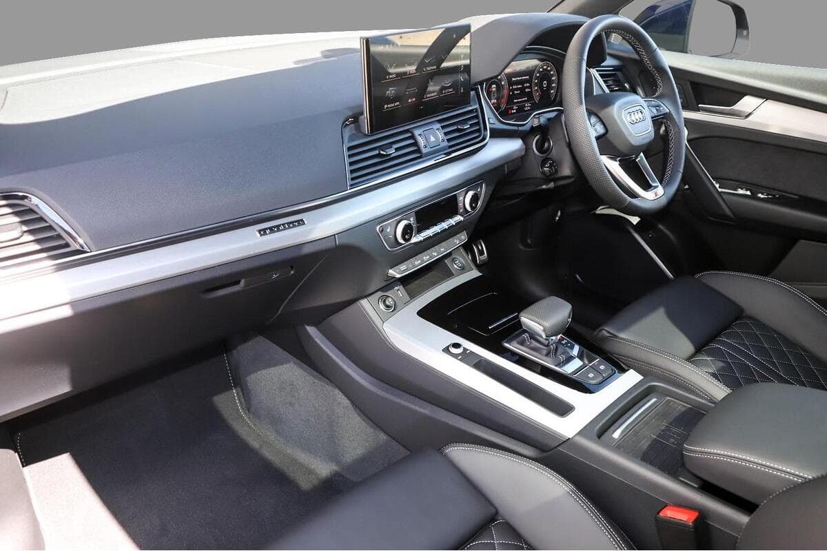 2025 Audi Q5 45 TFSI S Line Auto quattro ultra MY25 image 7