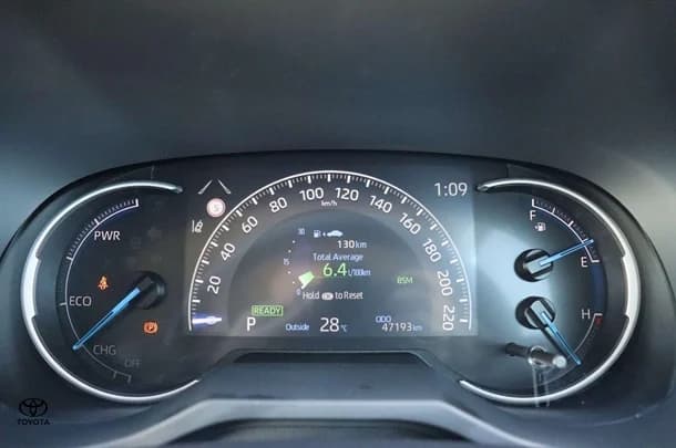 2023 Toyota RAV4 Hybrid GXL AWD image 11