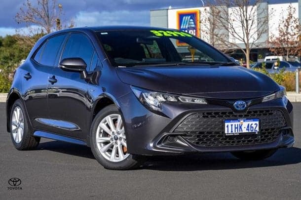 2024 Toyota Corolla Hatch Hybrid Ascent Sport image 1
