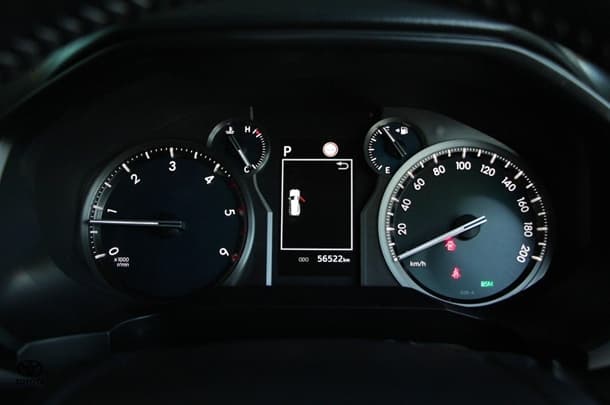 2023 Toyota Prado GXL image 14