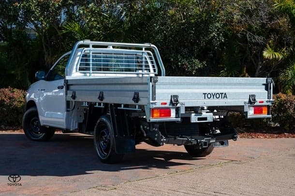 2024 TOYOTA Hilux 4x2 Workmate image 2