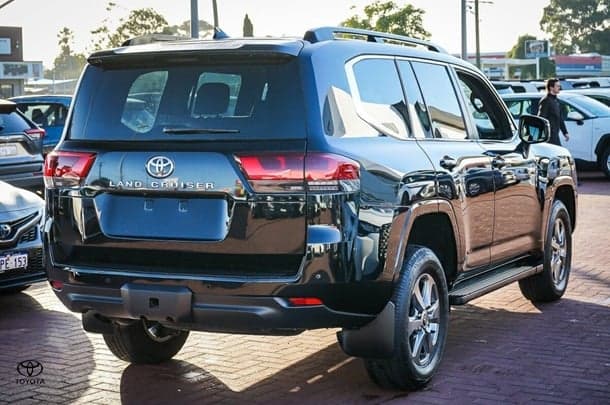 2023 Toyota Landcruiser VX image 8