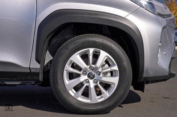 2022 Toyota Yaris Cross Hybrid GX image 12