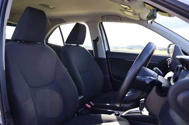 2022 Toyota Yaris Cross Hybrid GX image 20
