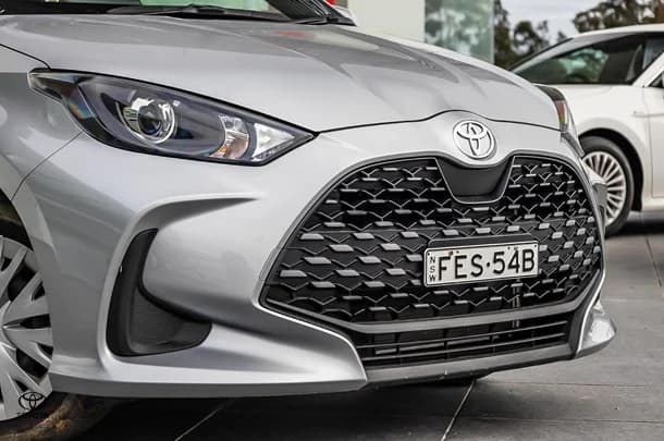 2024 Toyota Yaris Ascent Sport image 19