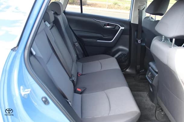 2024 Toyota RAV4 Hybrid GXL-2WD image 13