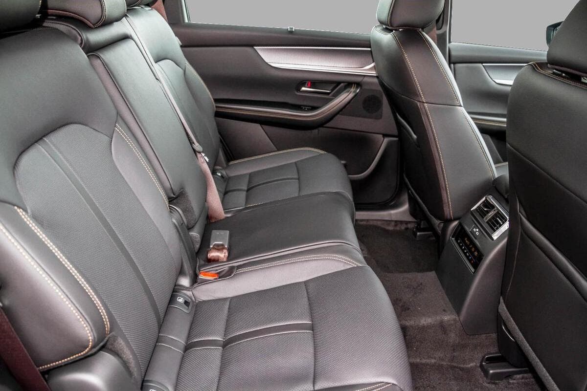 2025 Mazda CX-90 G50e Touring KK Auto i-ACTIV AWD image 9