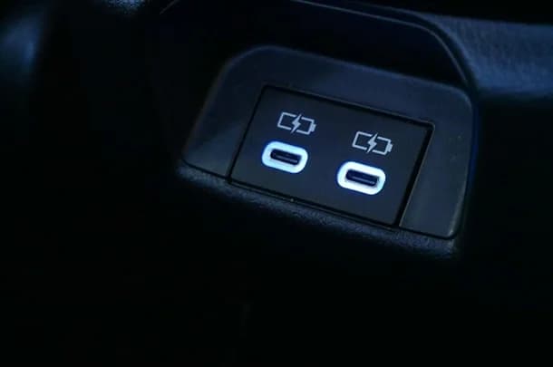 2024 Toyota Hilux 4x4 Rogue image 11