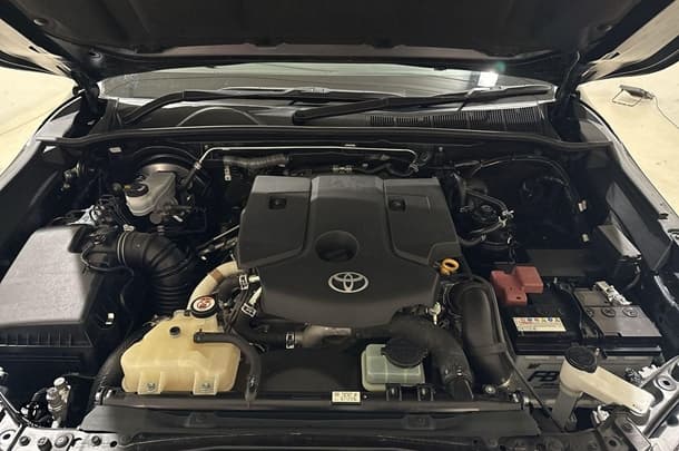 2021 Toyota Hilux SR5 image 28