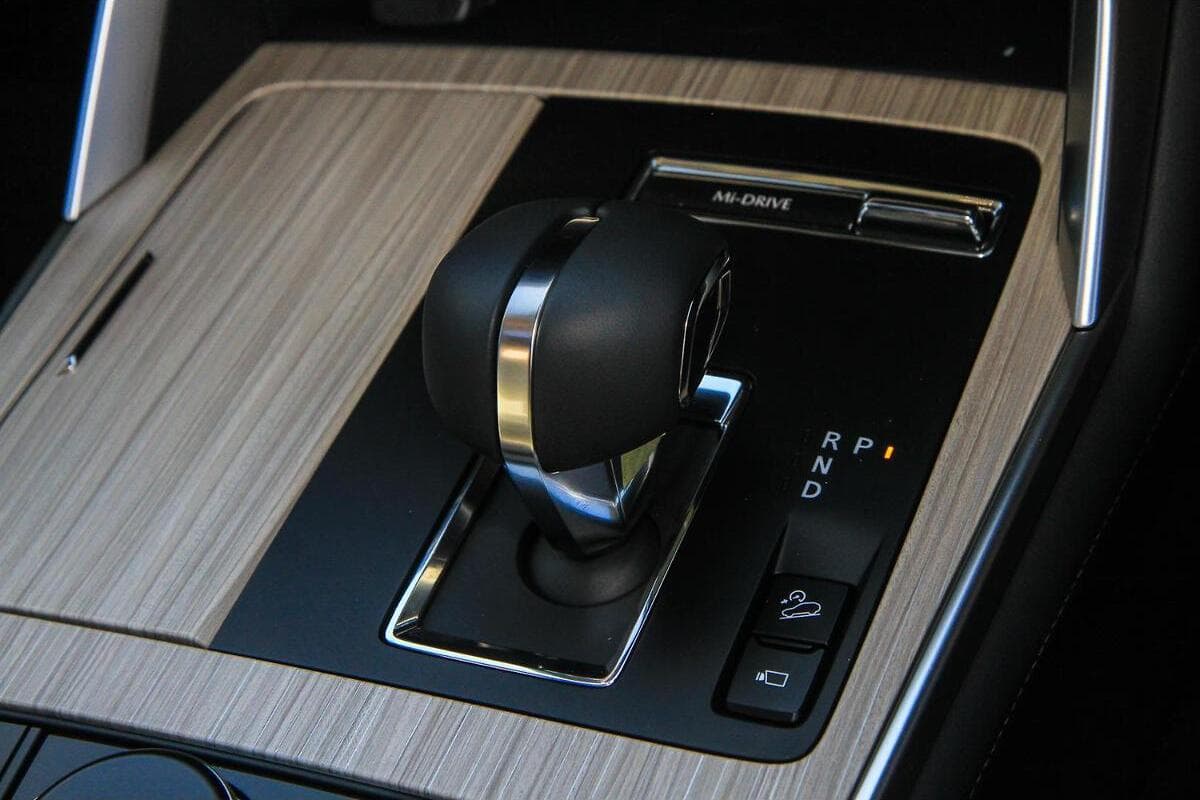 2025 Mazda CX-90 G50e GT KK Auto i-ACTIV AWD image 11