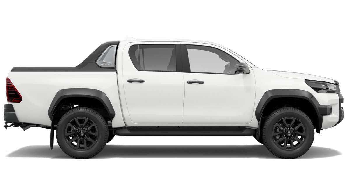 2024 Toyota Hilux 4x4 Rogue 48V Double-Cab Pick-Up image 2