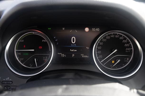 2021 Toyota Camry Hybrid SX image 13