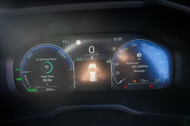 2024 Toyota RAV4 Hybrid XSE 2WD image 21