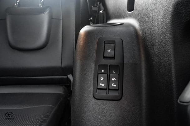 2022 Toyota PRADO Kakadu image 22