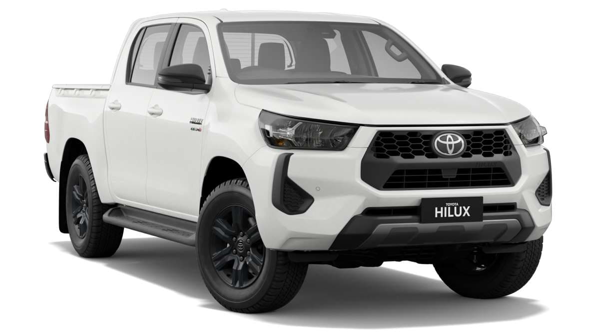 2024 Toyota Hilux 4x4 SR Diesel Double-Cab Pick-Up image 1