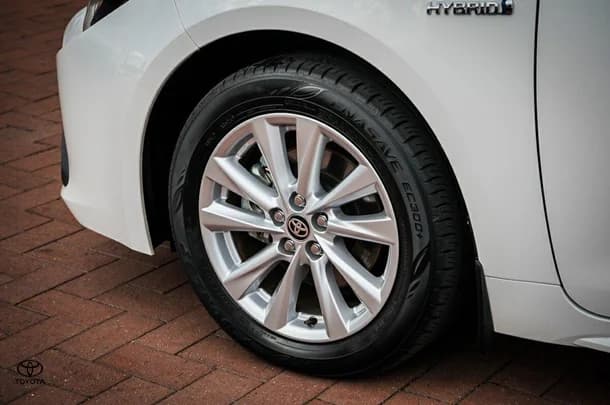 2024 Toyota Corolla Hatch Hybrid Ascent Sport image 5