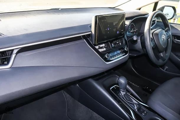 2023 Toyota Corolla Sedan Ascent Sport image 9