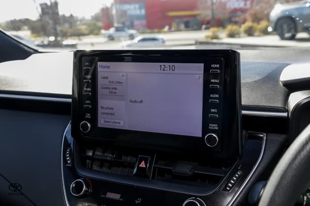 2018 Toyota Corolla Ascent Sport image 16