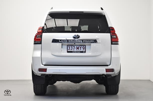 2020 Toyota Prado GXL image 6
