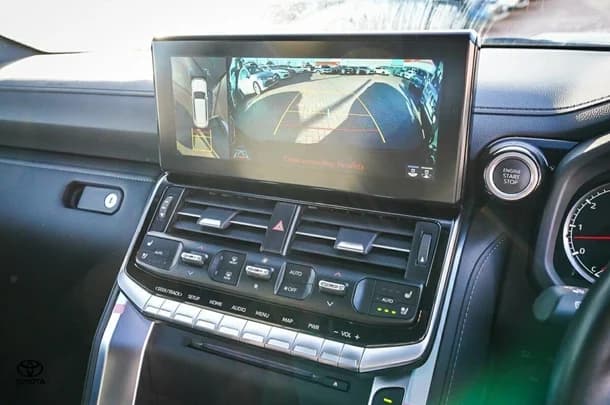 2023 Toyota Landcruiser VX image 21