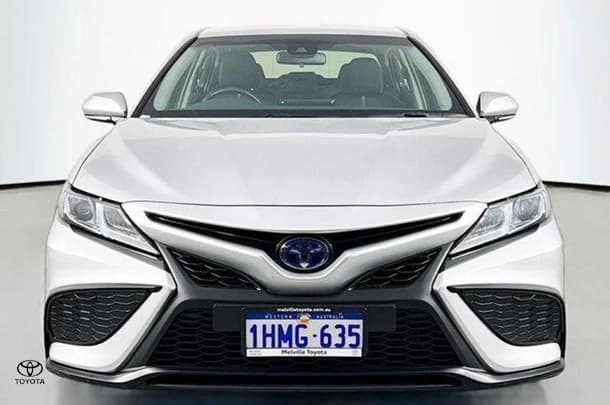 2021 Toyota Camry Hybrid Ascent Sport image 2