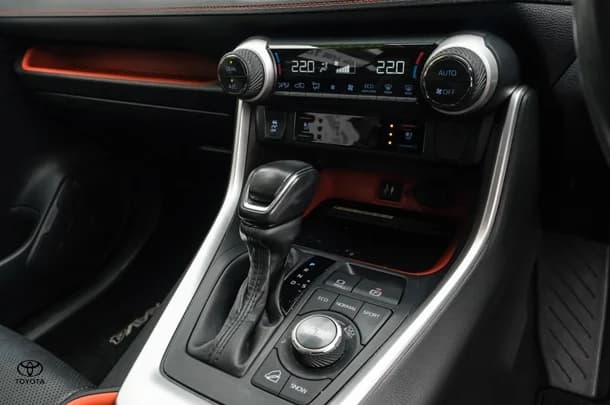 2019 Toyota RAV4 Edge AWD image 13