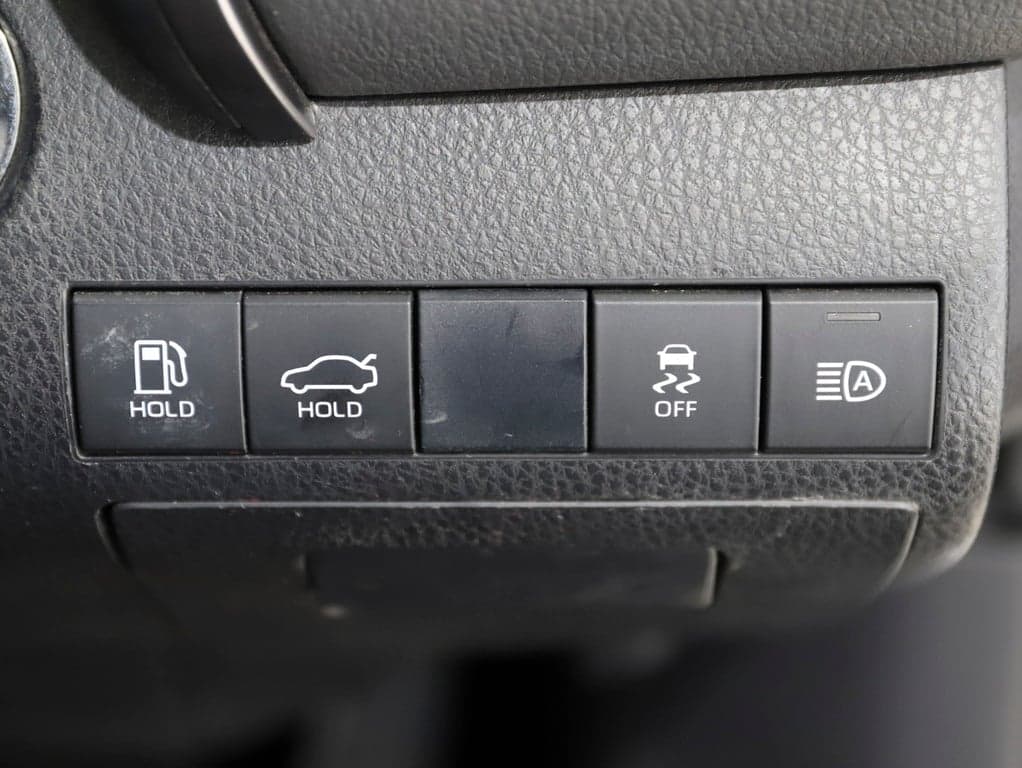 2021 Toyota Camry Hybrid Ascent image 17