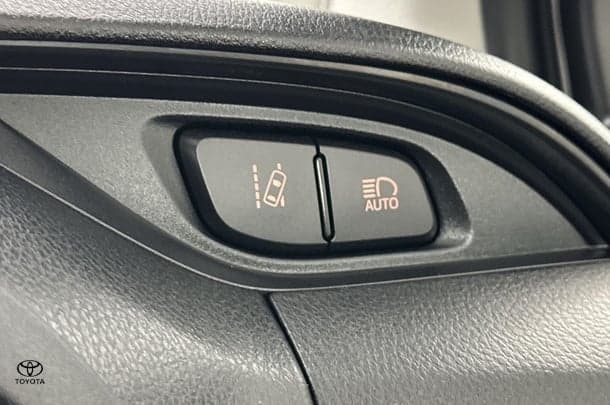 2019 Toyota Yaris Ascent image 24