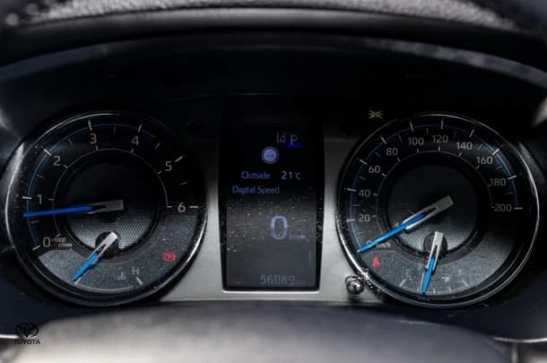 2023 Toyota HILUX Rogue image 13