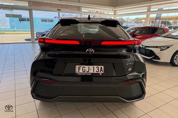 2023 Toyota C-HR Hybrid GR-S image 5