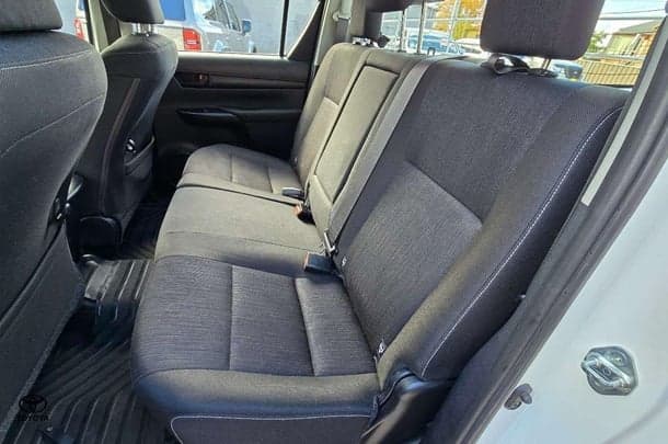 2021 Toyota Hilux SR image 17