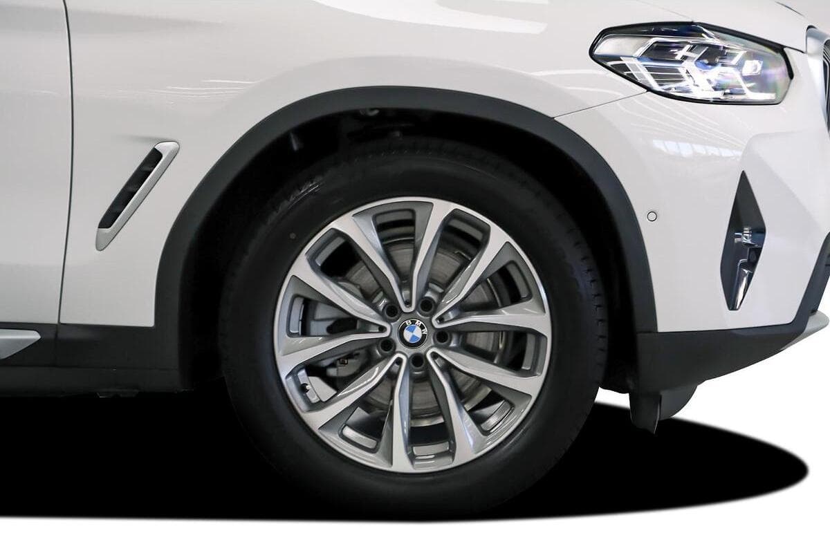 2024 BMW X3 sDrive20i G01 LCI Auto image 18