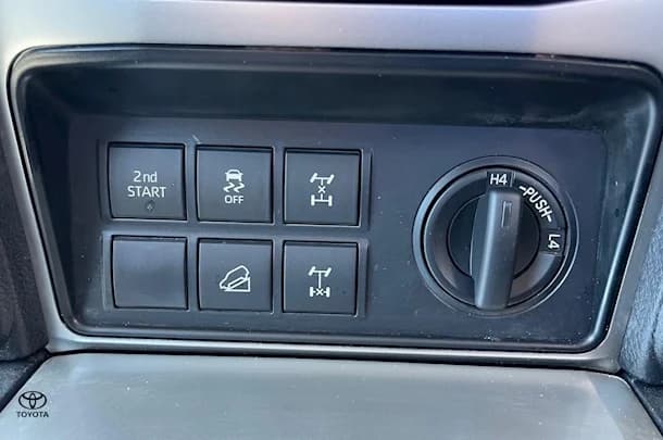 2021 Toyota Landcruiser Prado GXL image 38