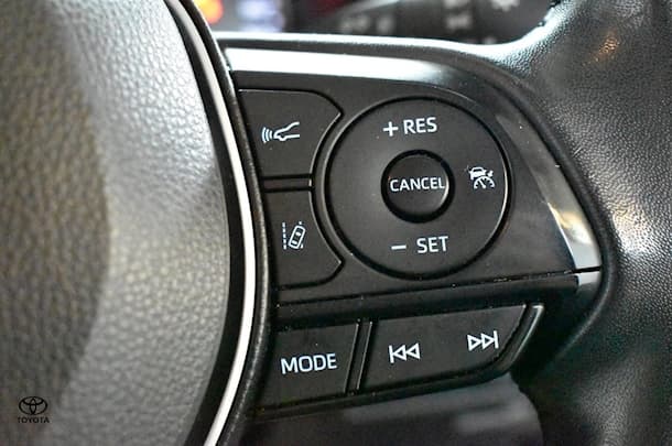 2021 Toyota RAV4 GXL image 20